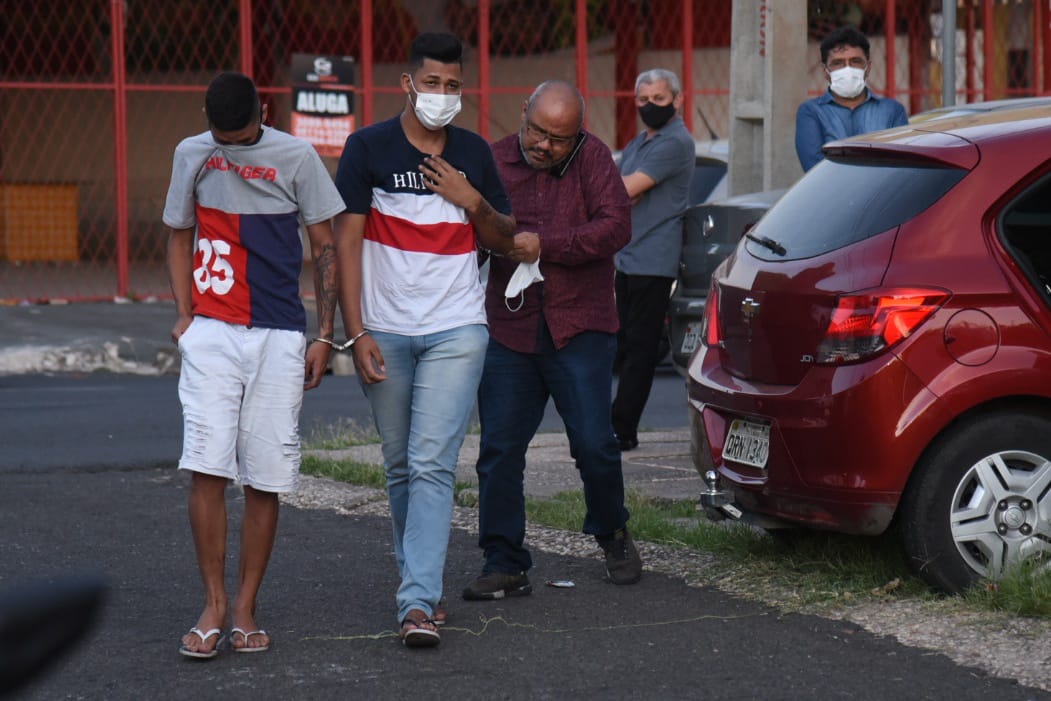 Homens presos suspeitos de fraudar registros de veÃ­culos no Detran PiauÃ­