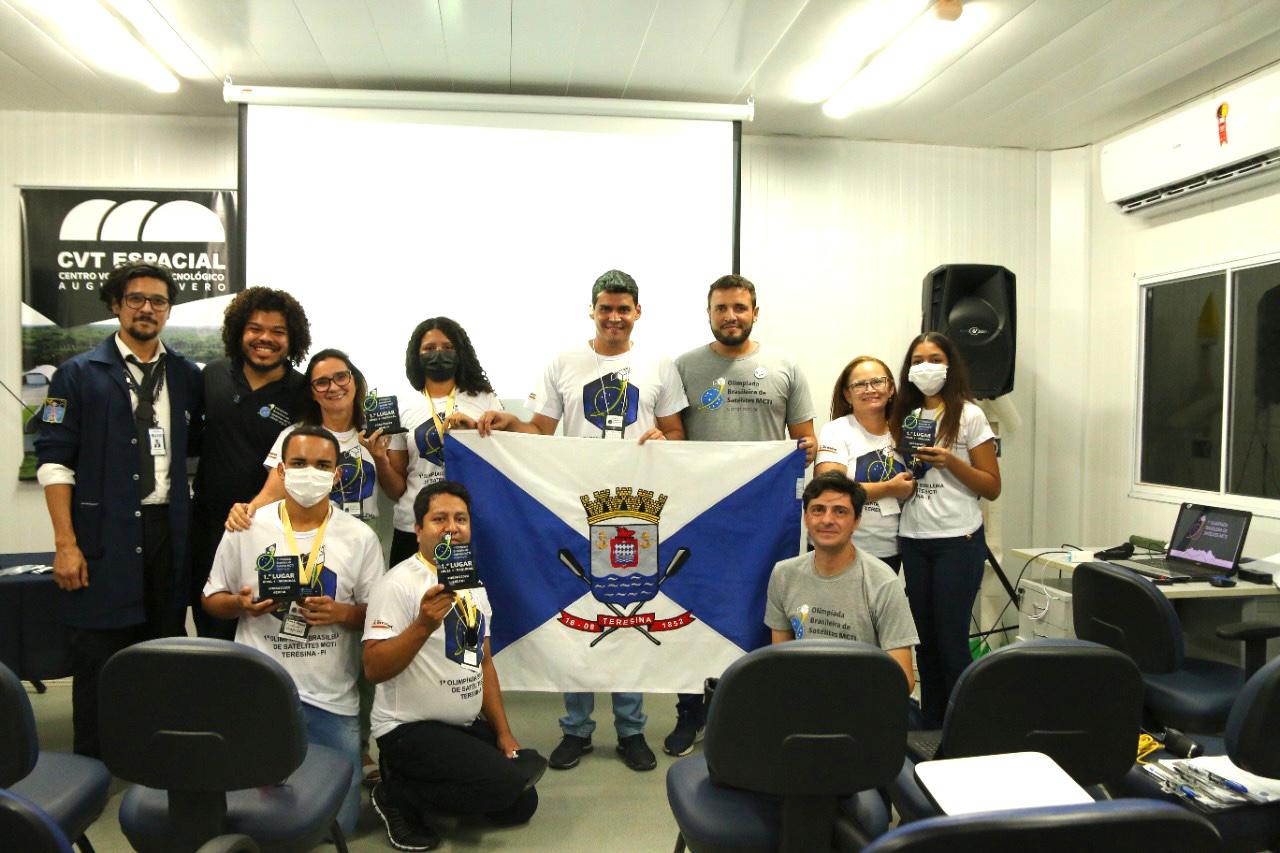 Alunos do Piauí lançam primeiro satélite e vencem etapa Norte-Nordeste de Olimpíada