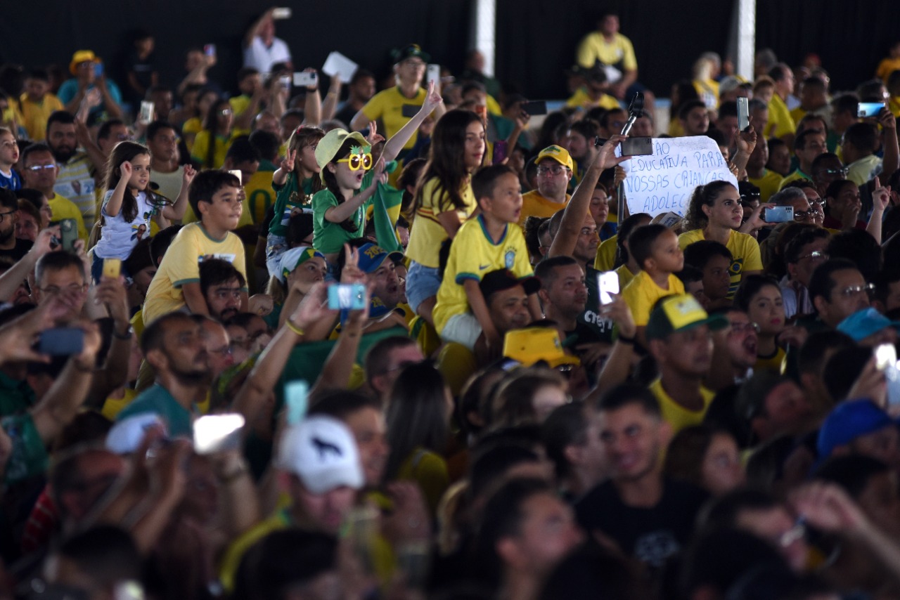 Bolsonaro cobra empenho de prefeitos e vereadores para virar a votação no Piauí