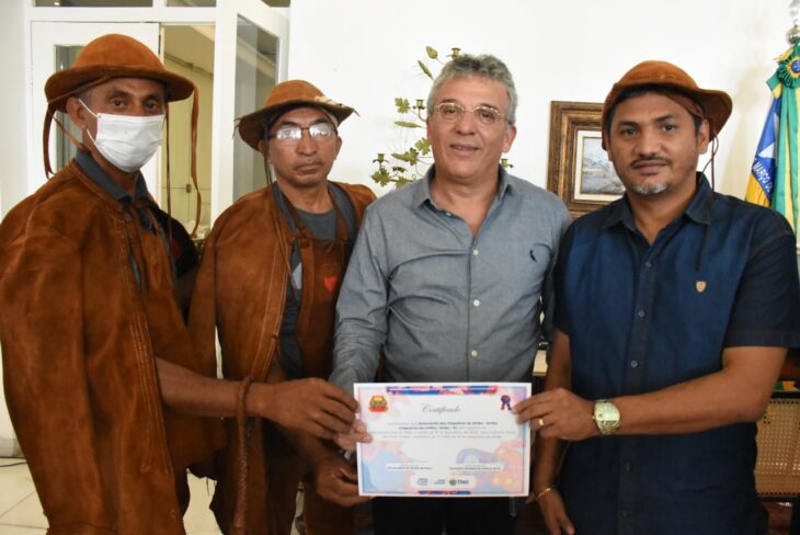 Mestres e grupos folclóricos do Piauí recebem certificado de Patrimônio Vivo do Estado