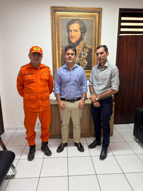 Em Teresina, Severo Eulálio participa de reunião sobre implantação de grupamento do Corpo de Bombeiros em Paulistana
