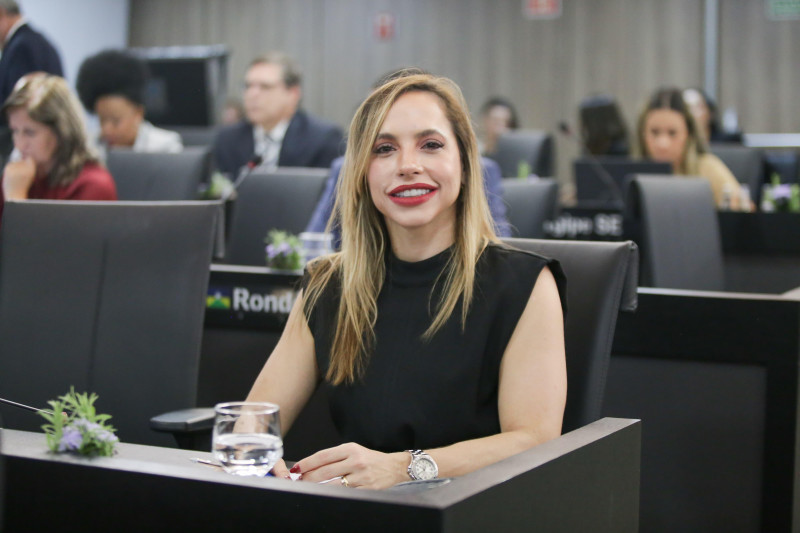 # CAAPI - Como futura presidente da CAAPI, após o resultado das eleições na OAB Piauí, Isabella Paranaguá assume o desafio de intensificar as iniciativas de assistência e valorização profissional da advocacia.  A advogada tem uma trajetória consolidada e marcada por um profundo compromisso com as demandas da advocacia. Isabella Paranaguá é reconhecida por sua atuação ativa na OAB Piauí, além de sua dedicação em fortalecer a classe. Chics!!! - (Arquivo Pessoal)