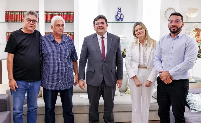 Rafael Fonteles se reúne com a deputada Gracinha do Mão Santa e o prefeito Novo Francisco para tratar de investimentos para Parnaíba