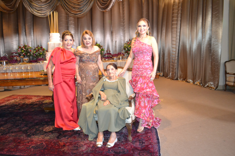 Foi linda, cheia de emoção, a festa dos 100 anos de Dona Maria Borges!