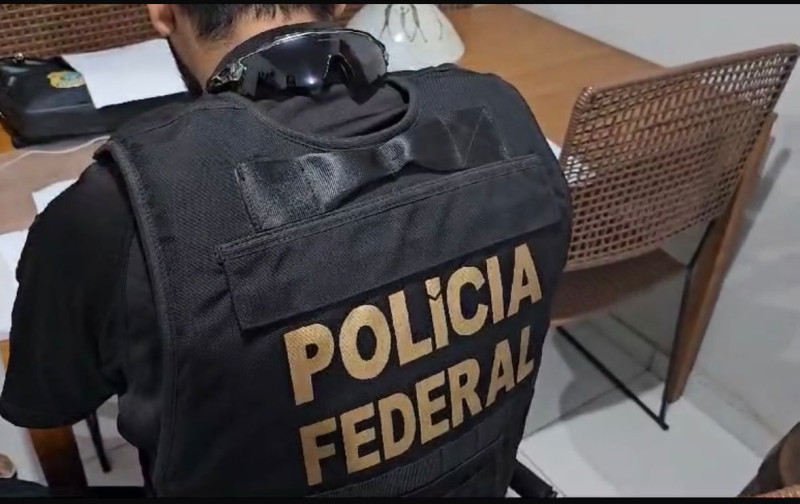 Polícia Federal cumpre busca e apreensão em endereços vinculados ao promotor - (Divulgação/Polícia Federal)