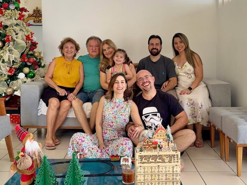  #FelizNatal - Um click da família dos queridos Lizete Dias & Merlong Solano em noite especial. Chics!!! - (Arquivo Pessoal)