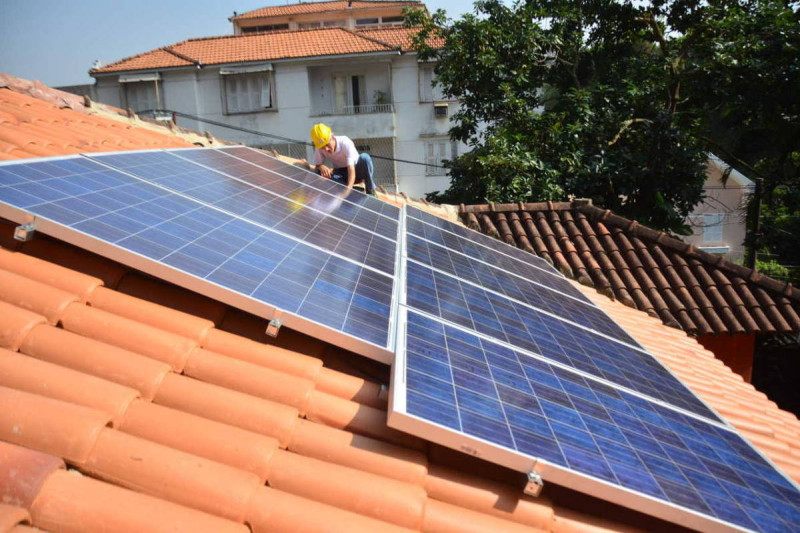"Taxação do sol" vai aumentar valor da fatura de energia elétrica de clientes que usa - (Arquivo O DIA)