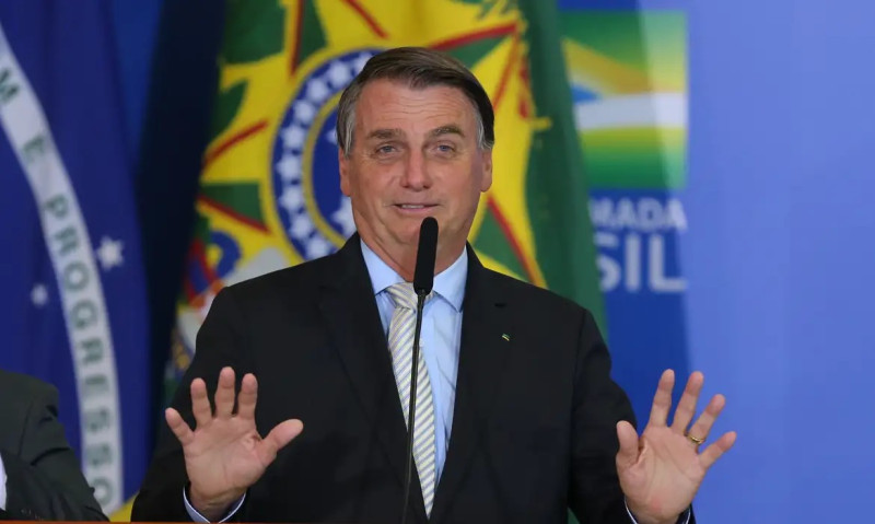 Jair Bolsonaro e mais 33 são denunciados pela PGR por tentativa de golpe de estado