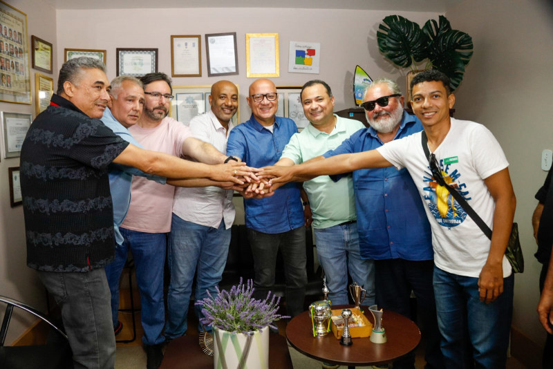 Pré-candidatos do Patriotas discordam do partido e declaram apoio a Franzé Silva