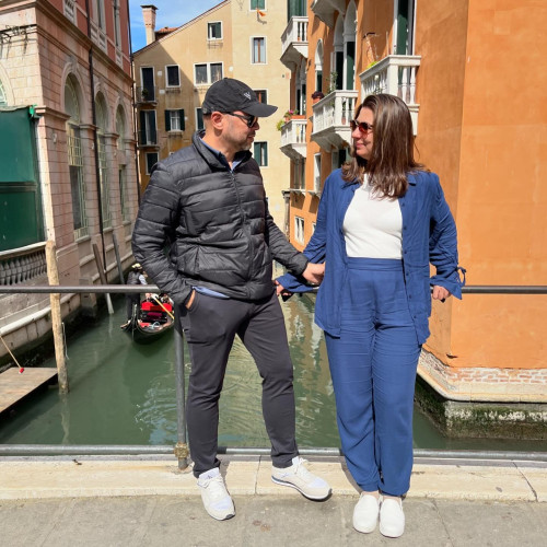 #Internacional - Os empresários Janesen Nildo & Priscilla Silveira estão em Veneza / Itália curtindo férias em viagem pela Europa. Chics!!! - (Divulgação)
