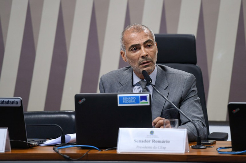 Senador Romário durante audiência na comissão - (Edilson Rodrigues/Agência Senado  )