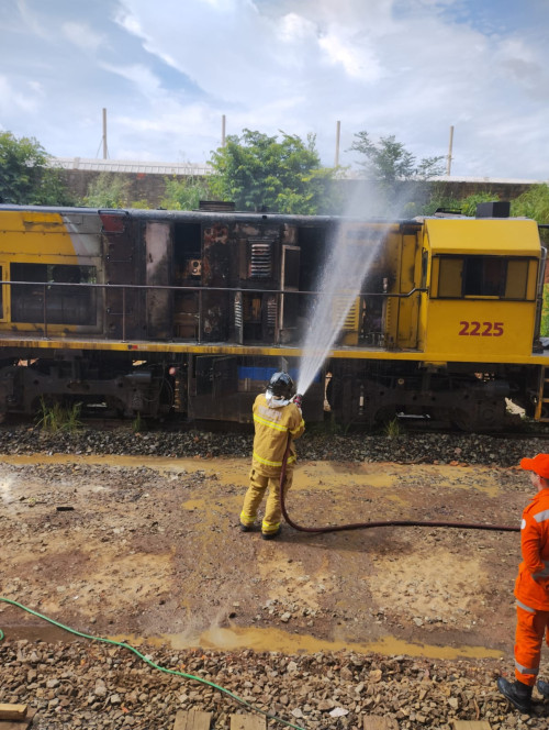 Incêndio atinge o terminal de petróleo do Dirceu, em Teresina - (Divulgação/Corpo de Bombeiros)