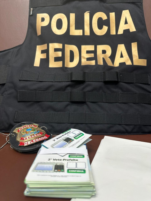 Polícia Federal prende homem com R$ 1,5 milhão e material de campanha em Teresina