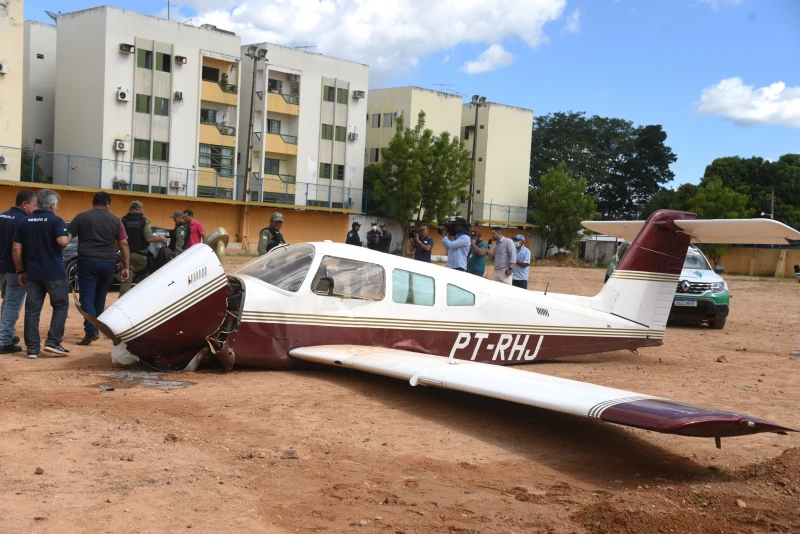 Avião fez pouso forçado em Teresina - (Assis Fernandes/O Dia)