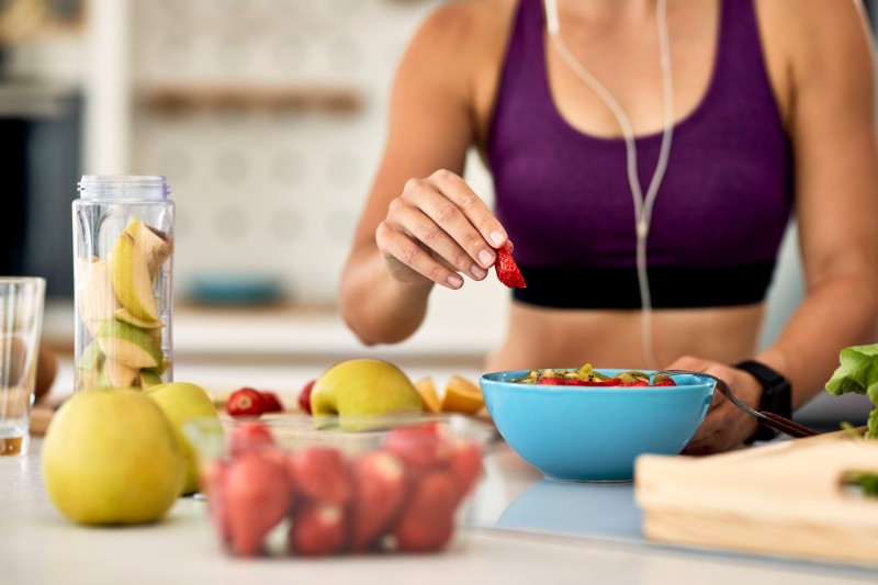 Alimentação equilibrada auxilia no bom desempenho do atleta nas corridas