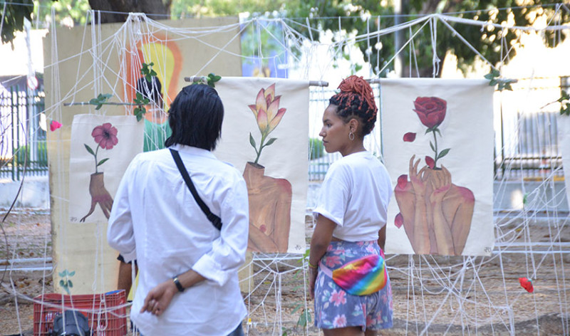 Exposição em praça pública realizada em evento do Salve rainha em 2017. - (Assis Fernandes/ O Dia)