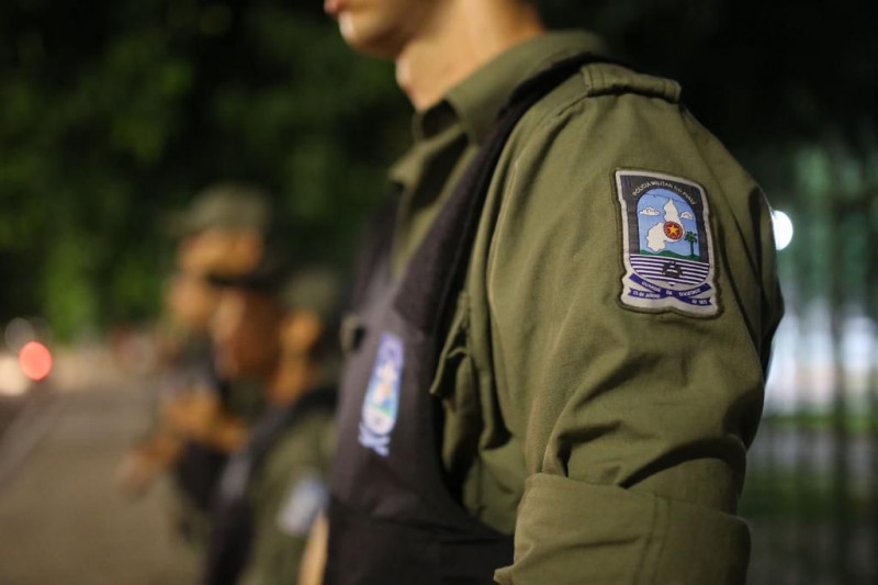 PM faz treinamento para combater novo cangaço com bombas e tiros falsos em Picos