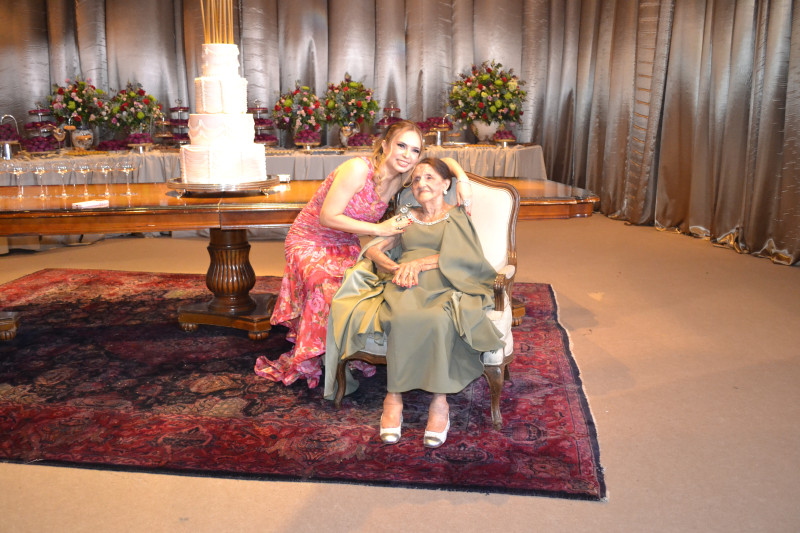 Festa dos 100 anos de dona Maria Borges - (Mauro Veras)