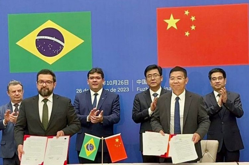 Rafael Fonteles fecha acordos e estreita relações comerciais com a China