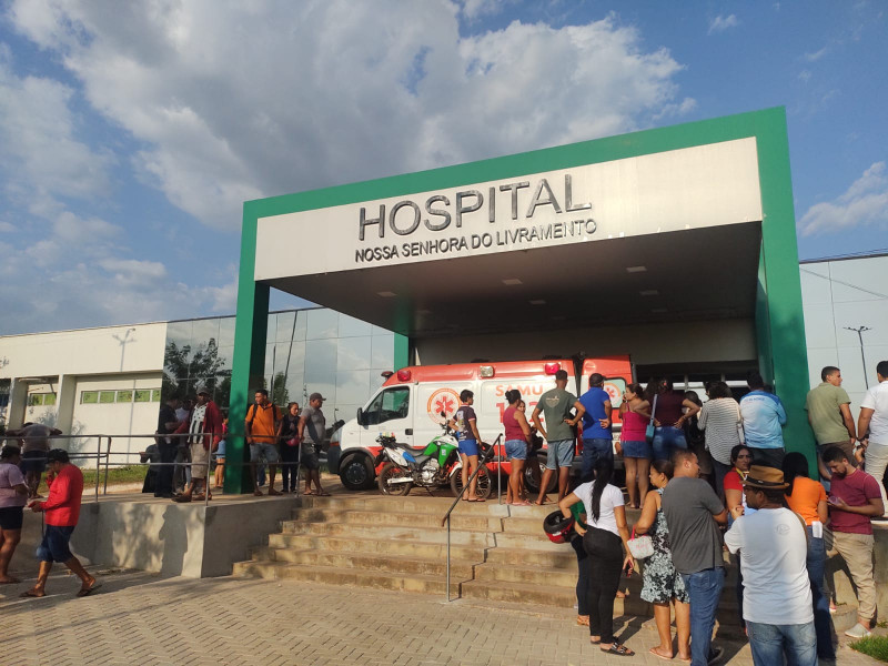 Hospital Nossa Senhora do Livramento recebeu as crianças feridas no acidente - (Chico Filho/O Dia)