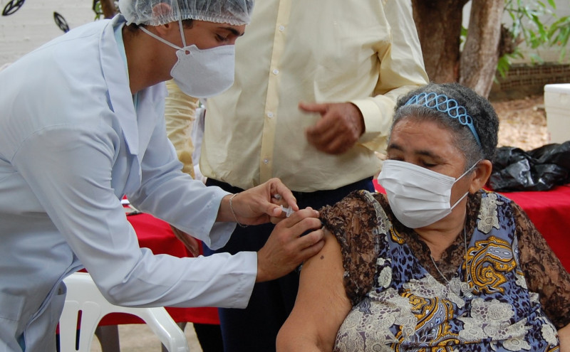 Vacina contra a gripe está disponível em todos os postos de Teresina - (Divulgação/Ascom-FMS)