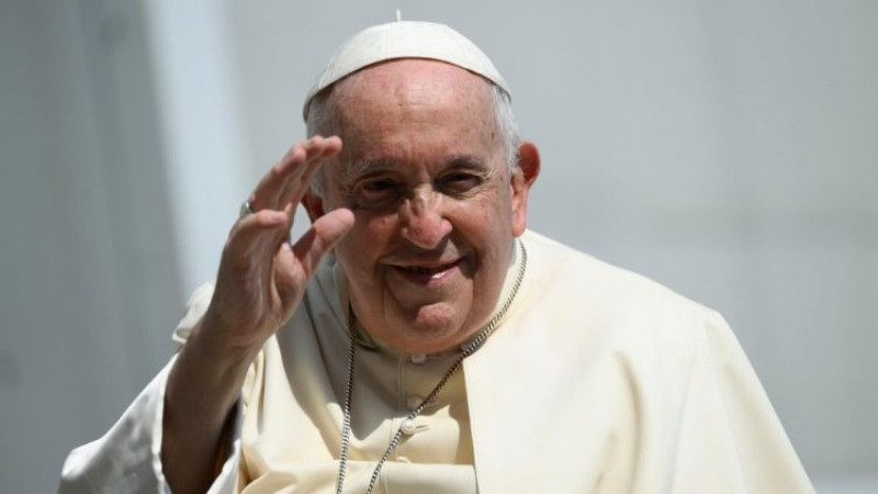 Papa Francisco acena possibilidade de bênção a casais do mesmo sexo