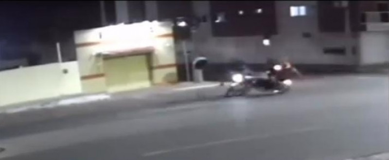 VÍDEO: Acidente entre dois motociclistas deixa idoso morto em Pedro II