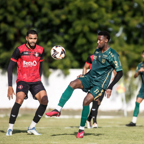 Altos fica só no empate em amistoso contra Moto Club em José de Freitas