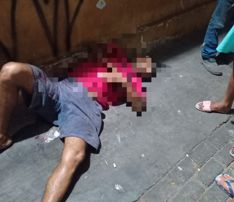 Homem ferido em praça no bairro Dirceu - (Reprodução / Redes Sociais)