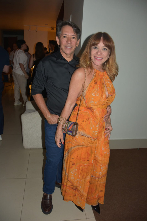 #ConvescontedeNatalLems - Um click dos queridos Edmar José & Soraya Aguiar na Confraternização da Lems Casa & Festa. Chics!!! - (Magal Santos)