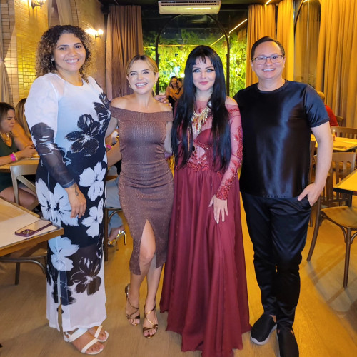 #Lançamento do Programa Turismo  Meio - Edição Dubai - by @jayannamsoares na @tvmeiooficial -  @cheflarissabatista_., Suyane Pessoa e @sandro_abrantes1, em evento animado. Chics!!! - (Luciêne Sampaio)