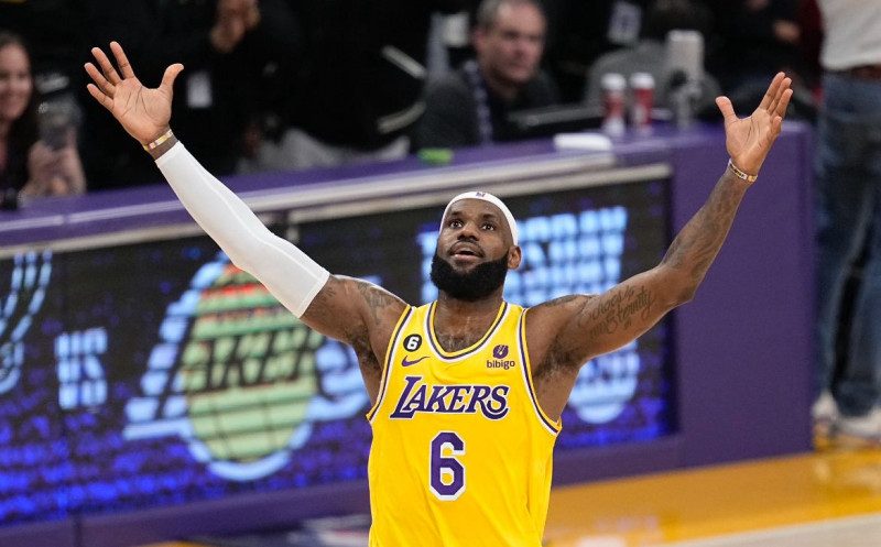 Basquete NBA: Lakers vencem Pelicans e garante vaga nos playoffs - (Reprodução/Twitter (X))