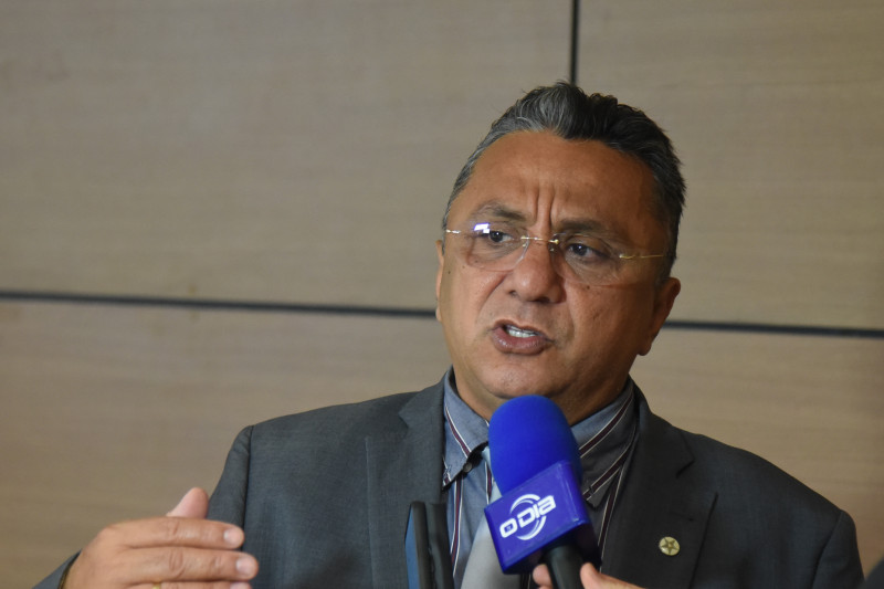 Vereador Edilberto Borges, O Dudu, durante entrevista - (Assis Fernandes/ O DIA)