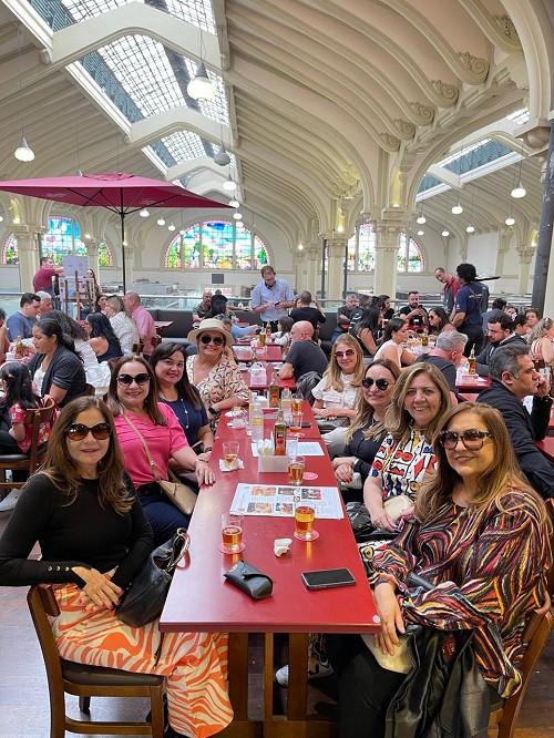 #Sampa - Um click das amigas Syrliane Martins, Gilvana Gayoso, Rosa Gayoso, Lea Dantas, Flora Isabel, Marlania Monteiro, Deborah Maria, Lininha e Isabel Rufino curtindo São Paulo. Chics!!! - (Divulgação)