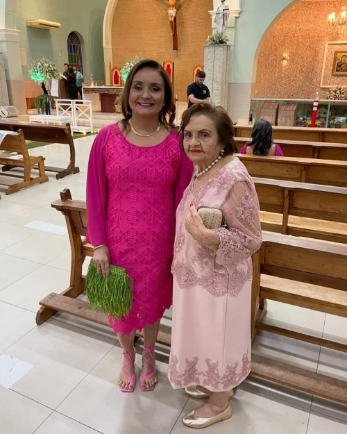 #Filha&Mãe - Parabéns para a querida querida Clésia Nobre Rodrigues (89 anos)!!! Comemorou a data no dia 20/4, com a filha Gilvana Gayoso Freitas, em família. Chics!!! - (Arquivo Pessoal)