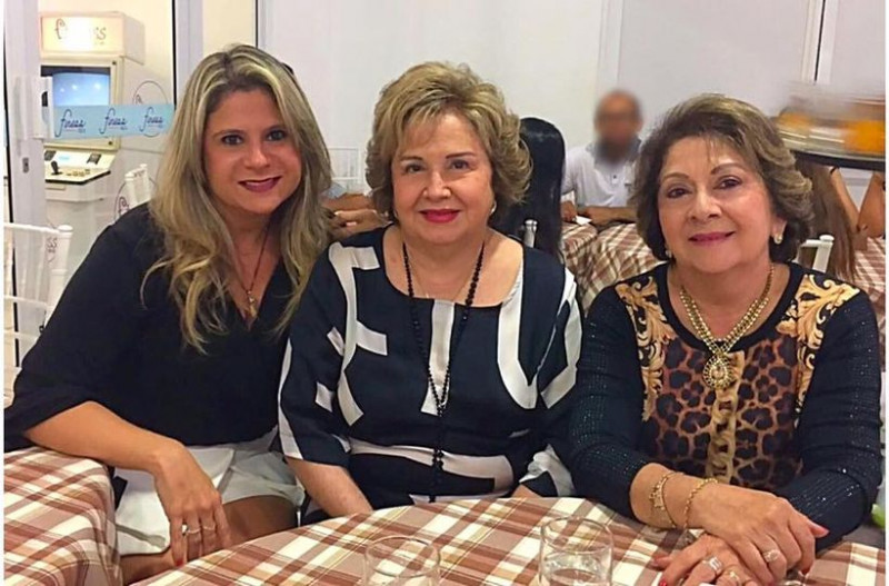 #Feliz2024 - Para as queridas Beatriz Neiva Amorim, Vera Lobão e Tálita Neiva. Chics!!! - (Divulgação)