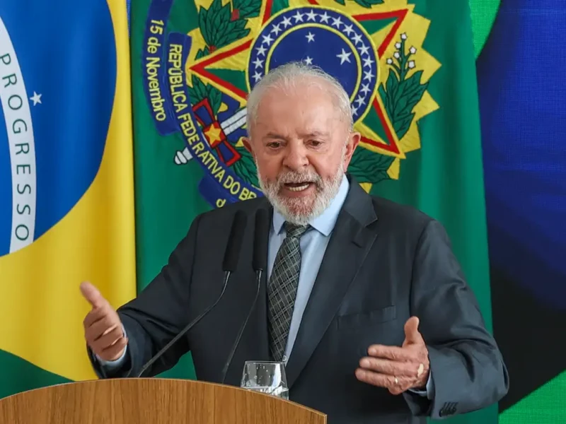 Presidente Lula diz que as pessoas podem acessar créditos mais baratos - (Antonio Cruz/Agência Brasil)