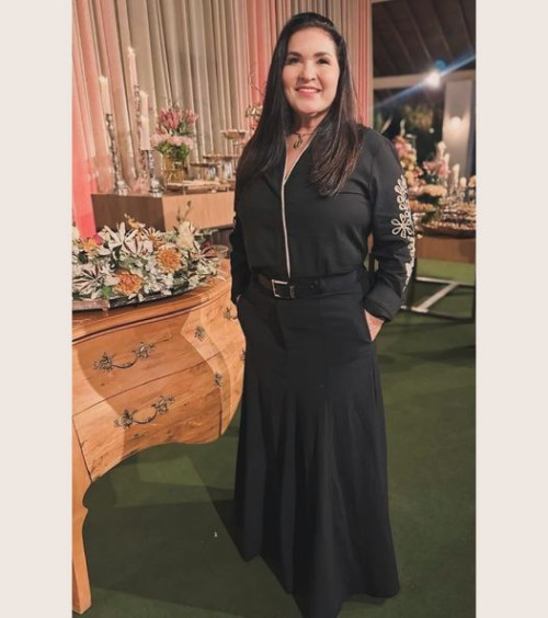 #Posse - Um click da querida Lusani Moura Soares, em noite de celebração e posse da nova desembargadora do Piauí, Lucicleide Pereira Belo. @dralusanimourasoares. Chics!!! - (Divulgação)