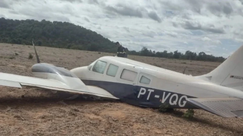 Avião com deputado faz pouso de emergência em zona rural de Timon
