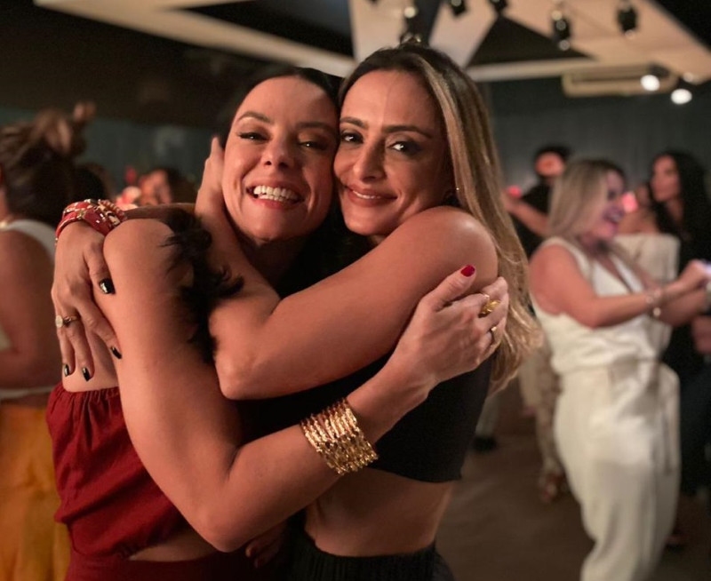 Paula e Ravenna conhecam-se na infância, quando tinha aproximadamente sete anos - (Arquivo pessoal)