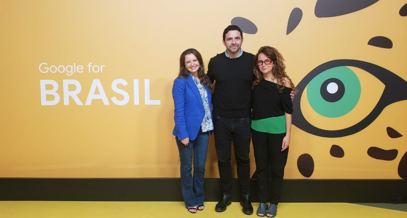 Marcela De Masi, Diretora Executiva de Branding e Comunicação do Grupo Boticário; Newton Neto, Diretor de parcerias do Google para América Latina; Lívia Sitta, analista de insights do Google Brasil e líder do projeto - ()