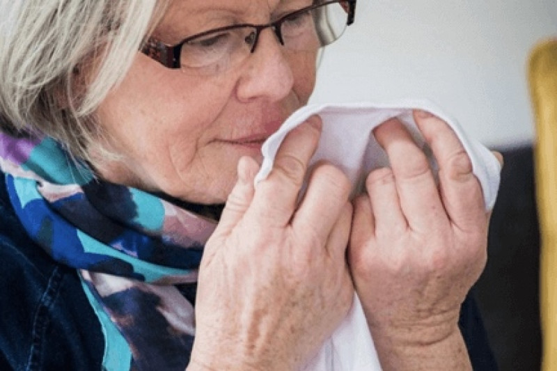 Mulher consegue sentir o "cheiro" do Parkinson e ajuda no diagnóstico precoce da doença