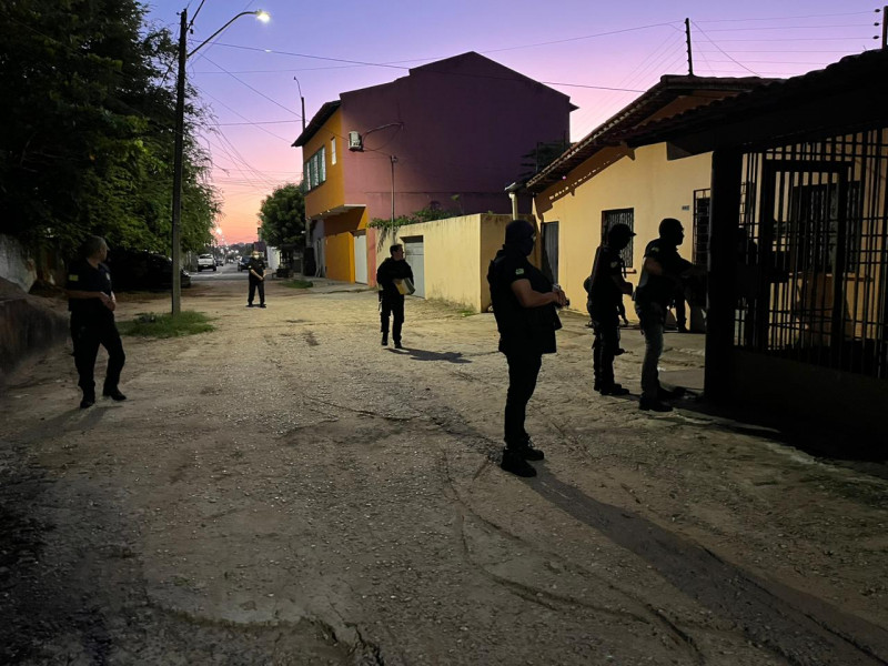 14 membros do PCC são presos durante operação na zona Norte de Teresina - (Divulgação/Draco)