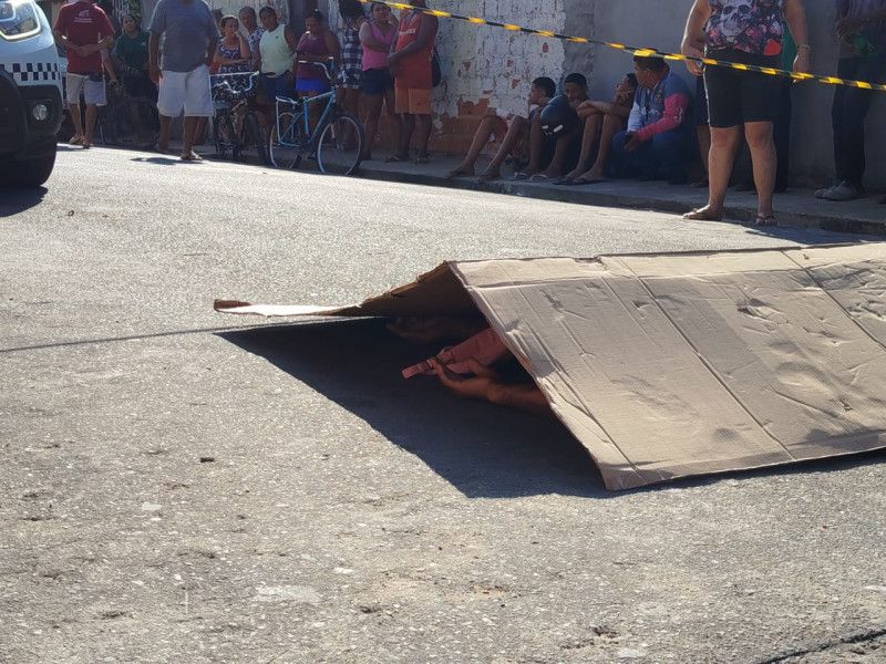 Condenado por homicídio é morto com 10 tiros na frente da mãe em Teresina