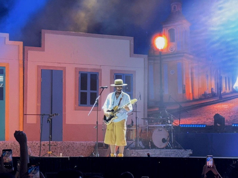 Jota.pê durante solo em show de Teresina - (Rebeca Negreiros/O Dia)