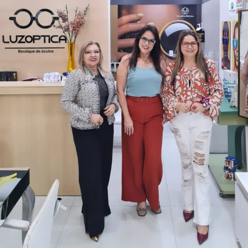#DiadeVisita - Um click com as queridas empresárias Marinalda Oliveira - by Lojão do Peixe Premium e Rosa Núbia Freitas - by Luz Óptica. Chics!!! - (Luciêne Sampaio)