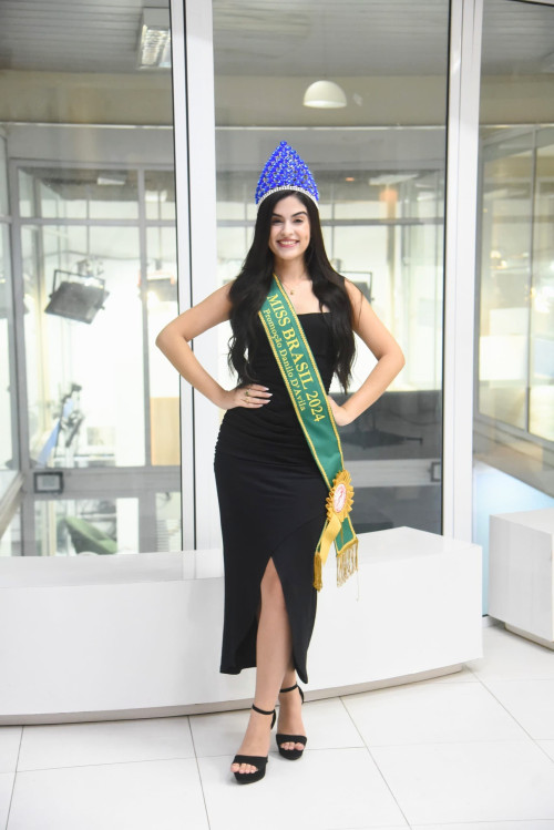 Miss Brasil Isadora Ramos inicia preparação para representar o país no Miss Globo Internacional - (Assis Fernandes / O Dia)