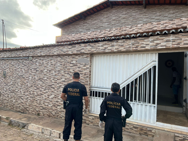 Polícia Federal cumpre dois mandados de busca em Santa Rosa e um mandado de prisão em São João do Piauí - (Divulgação/Polícia Federal)