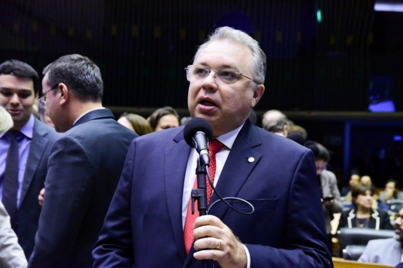 Florentino Neto desiste de pré-candidatura a prefeito em Parnaíba