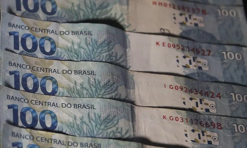 13º salário e folha de dezembro vão injetar quase R$ 700 milhões na economia piauiense